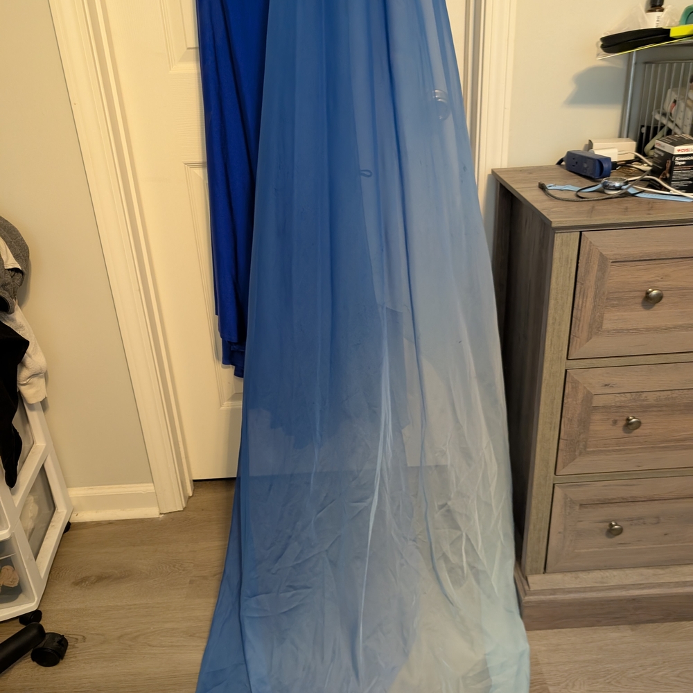 Elegant Blue Gown with Rhinestone Detailing - Picture 2 of 4